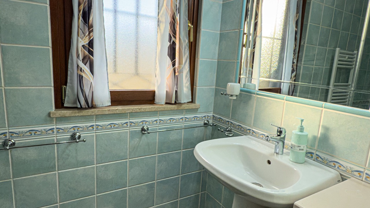 Photo of Bathroom in Zona XXXII Acilia Nord