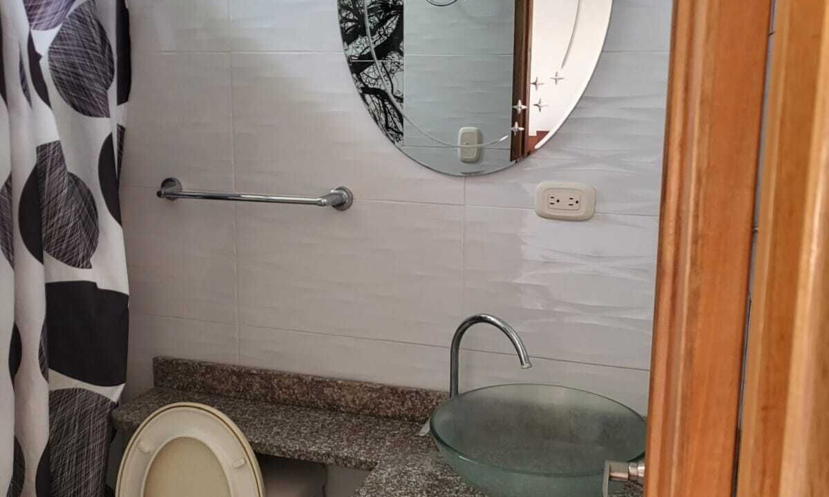 Photo of Bathroom in Tolu