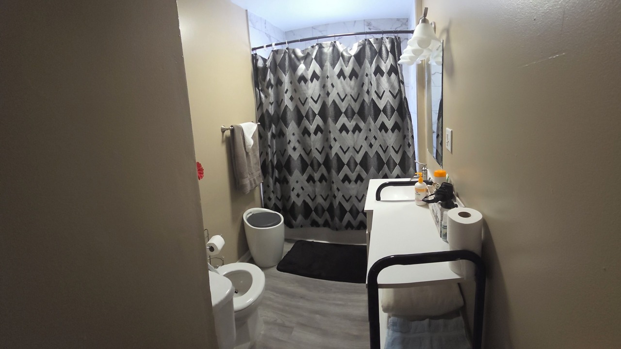 Photo of Bathroom in West Pullman