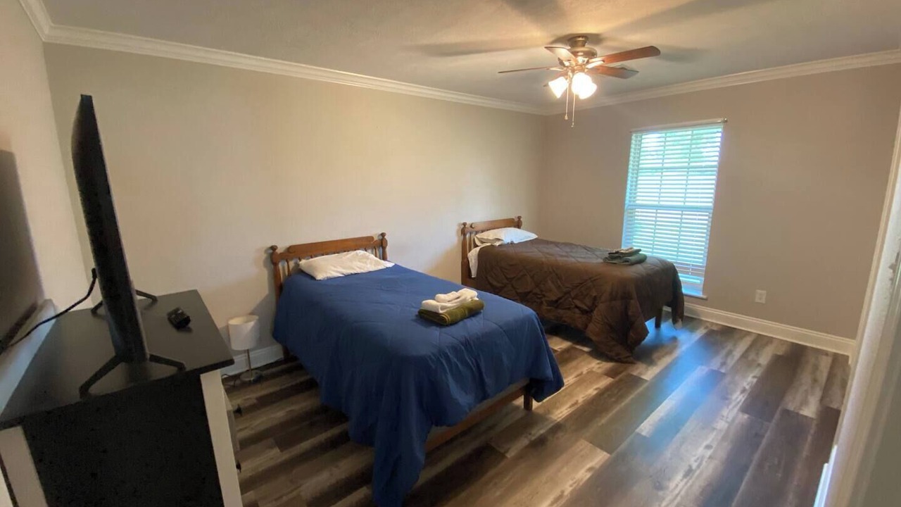 Photo of Bedroom in Sulphur