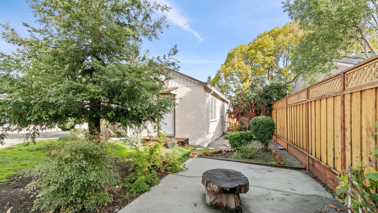 Photo of Outdoor in Redwood City