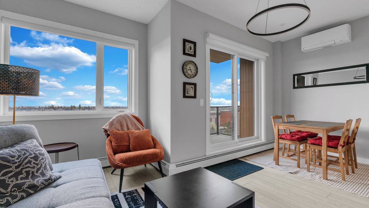 Photo of Livingroom in West Springs