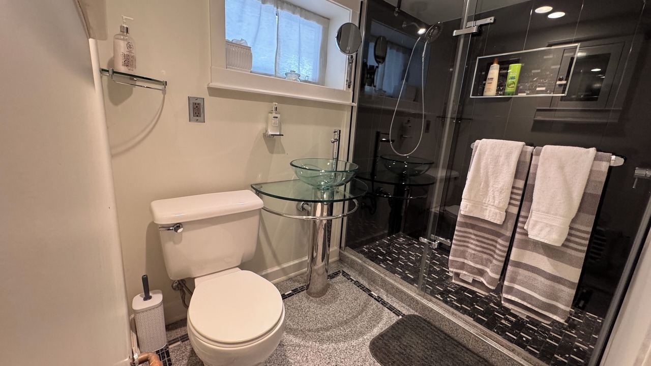 Photo of Bathroom in North End