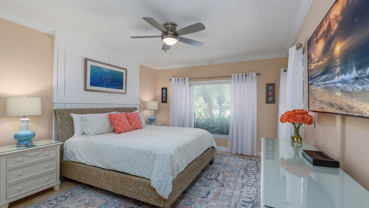 Photo of Bedroom in West Bay