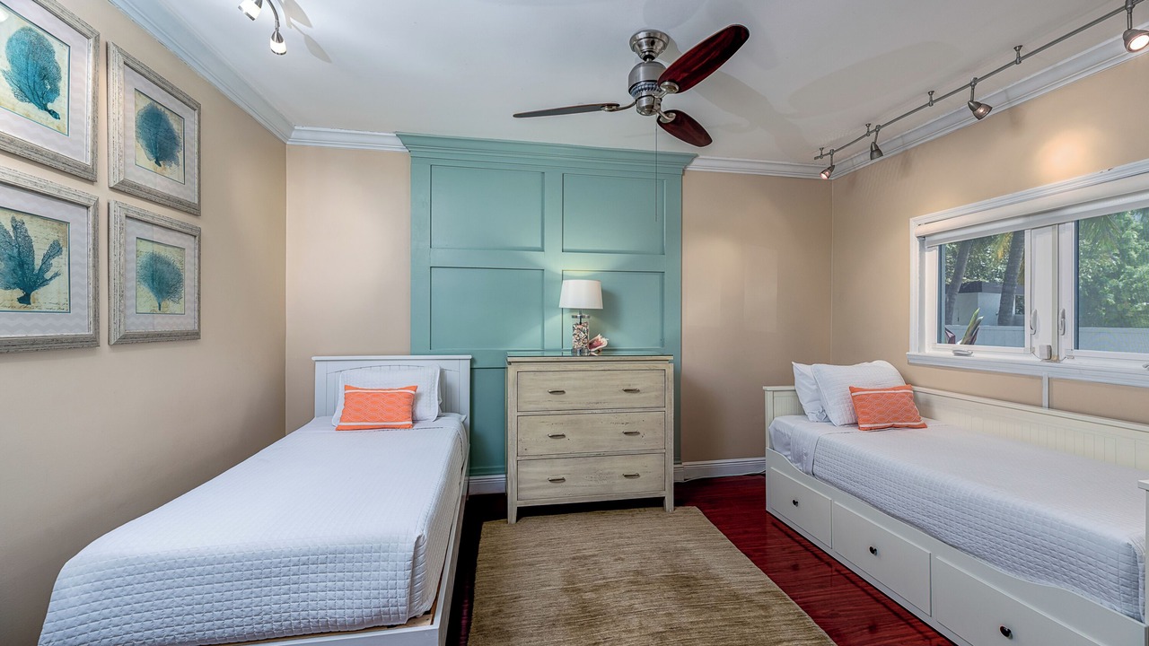 Photo of Bedroom in West Bay