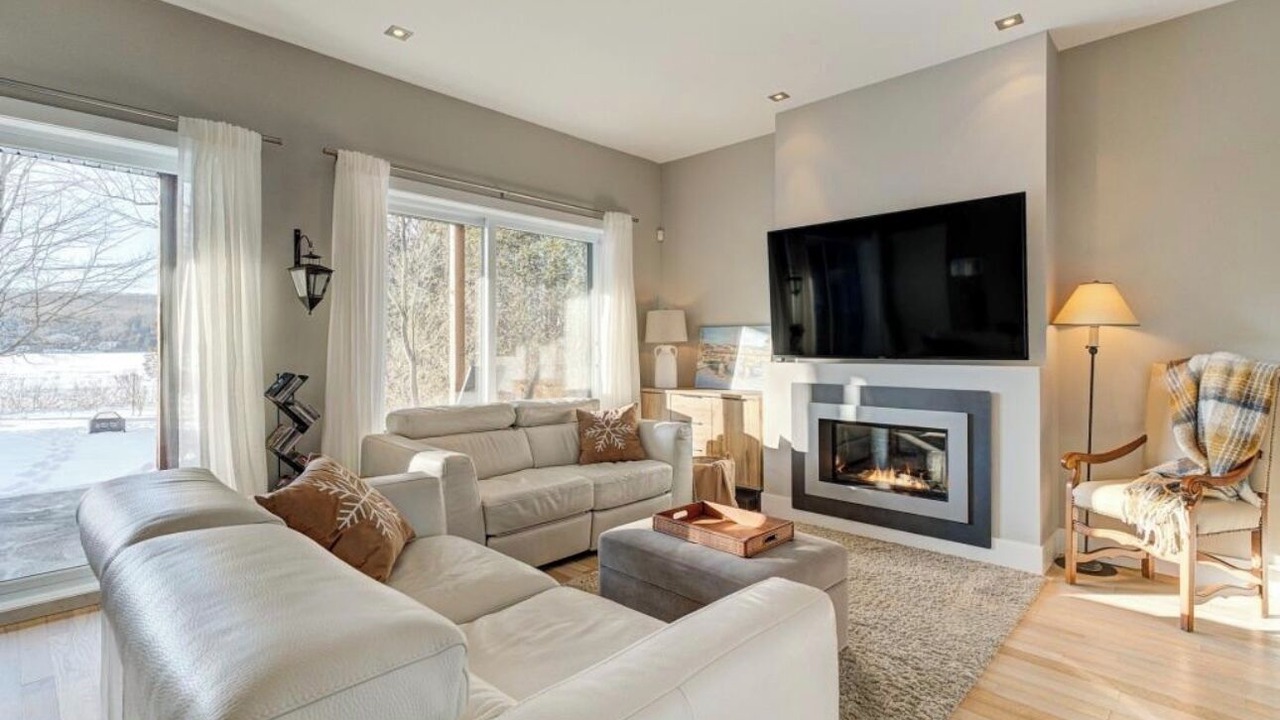 Photo of Livingroom in Stanstead Township