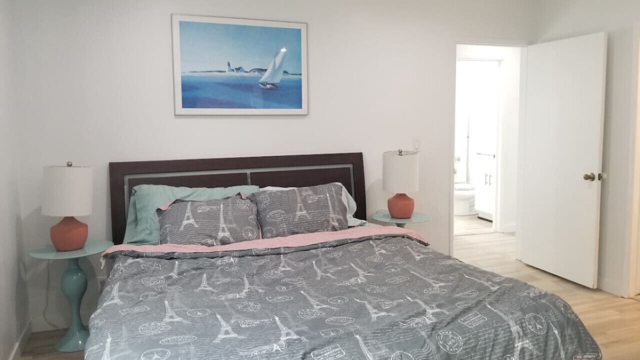 Photo of Bedroom in Marina Peninsula