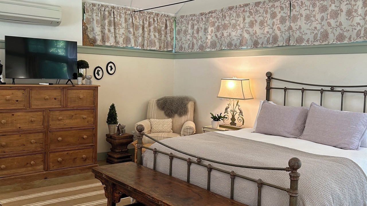 Photo of Bedroom in Old Lyme
