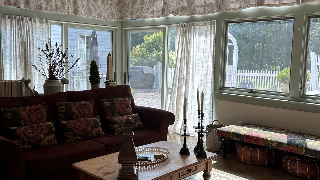 Photo of Livingroom in Old Lyme