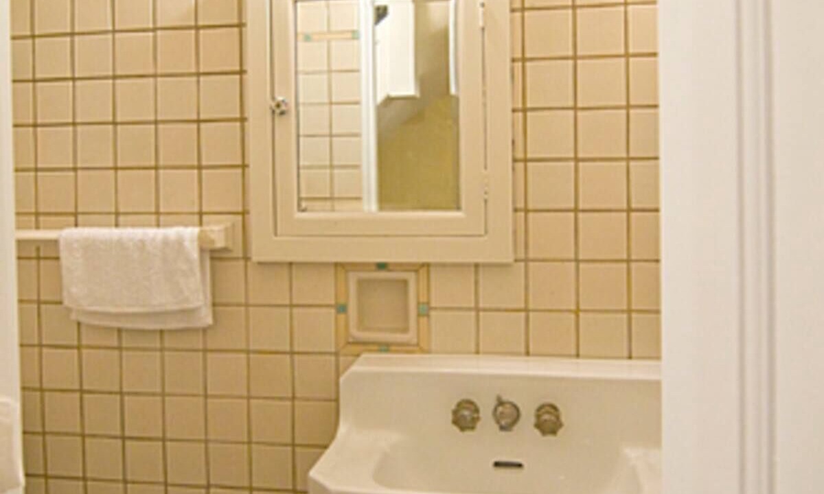 Photo of Bathroom in Downtown San Francisco