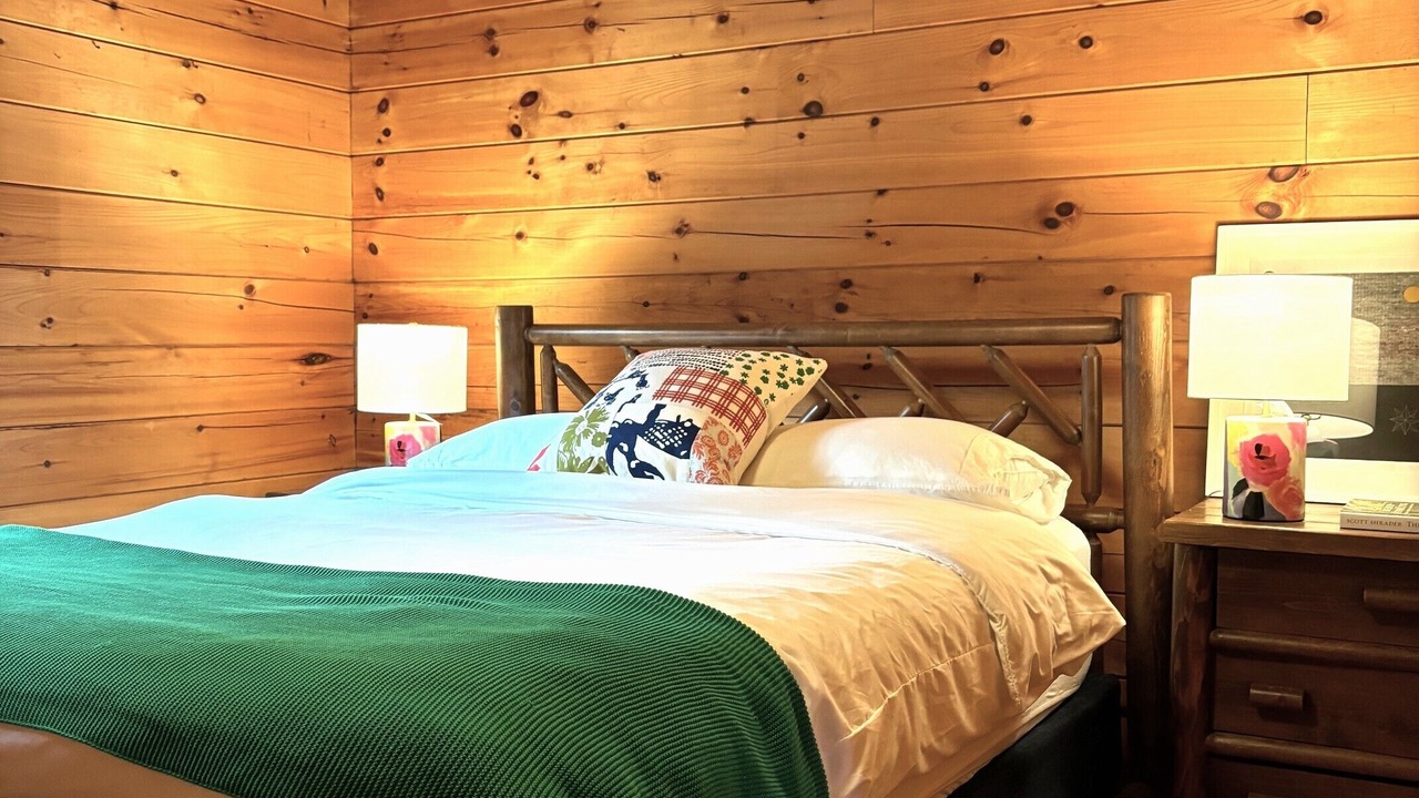 Photo of Bedroom in Milanville