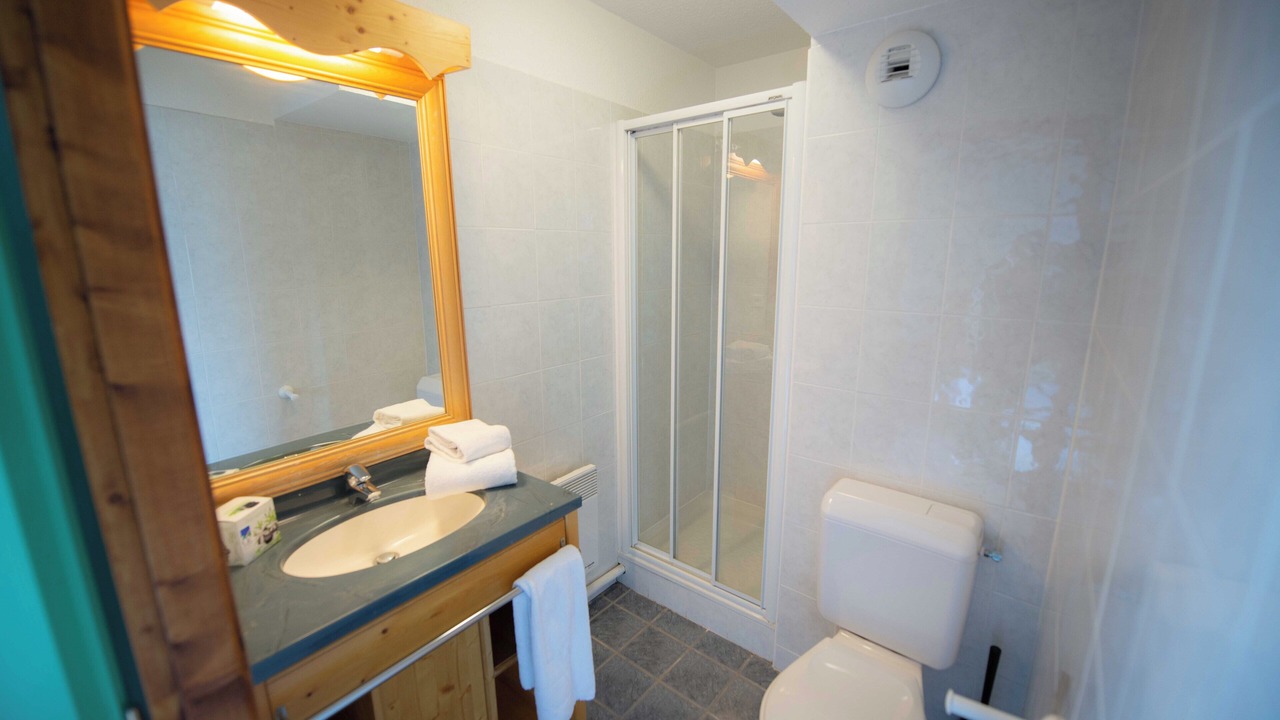 Photo of Bathroom in Oz