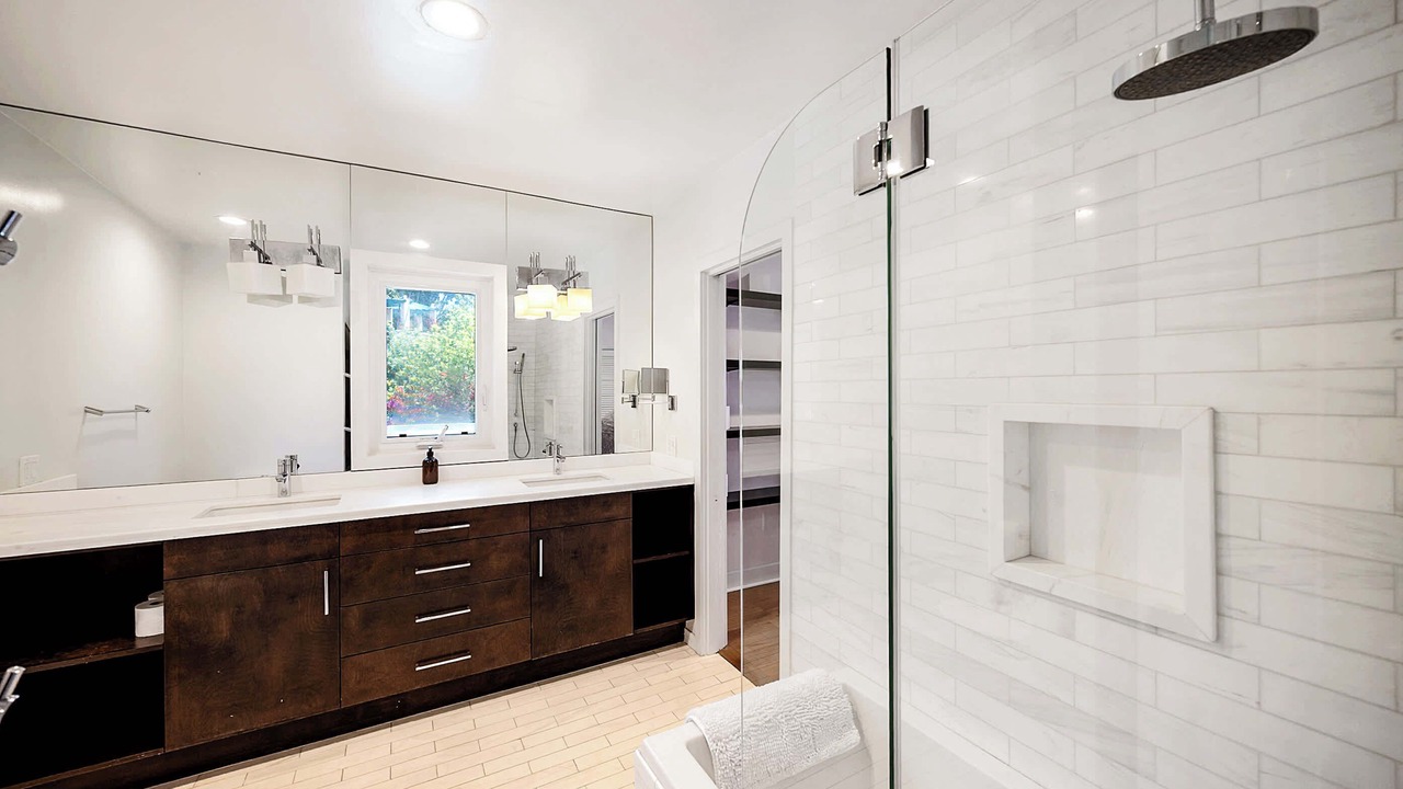 Photo of Bathroom in Beverly Hills