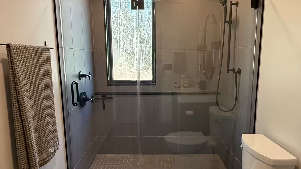 Photo of Bathroom in Jeffersonville