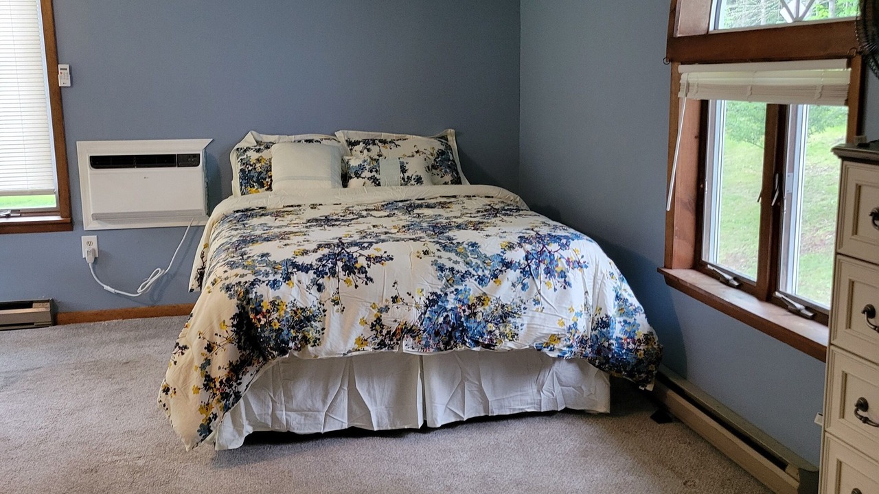Photo of Bedroom in Forestburgh