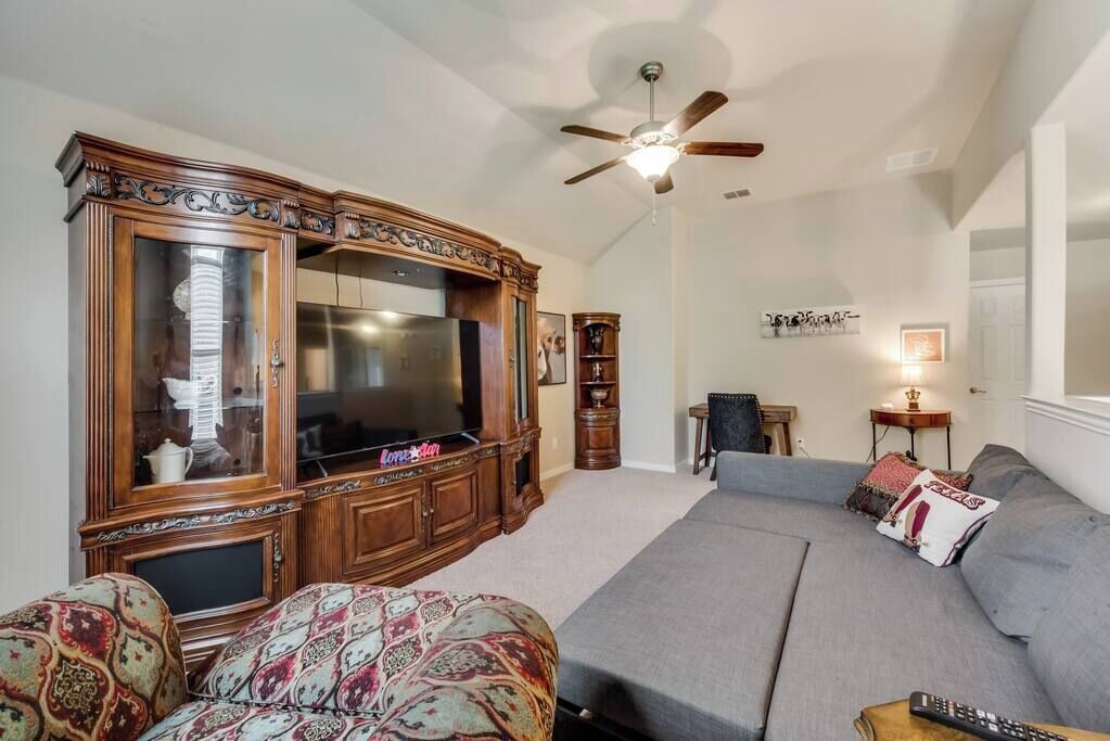 Photo of Livingroom in Keller