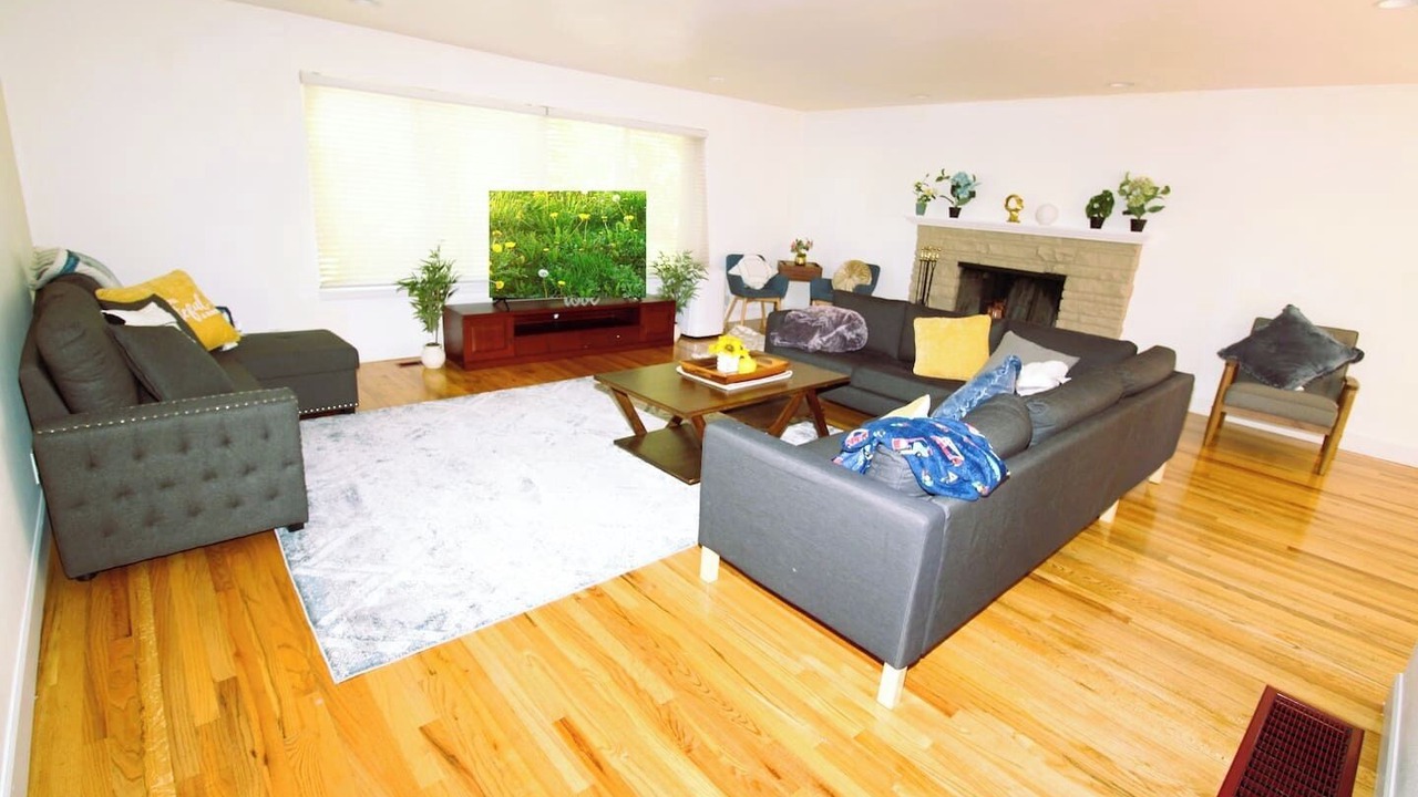 Photo of Livingroom in Mercer Island