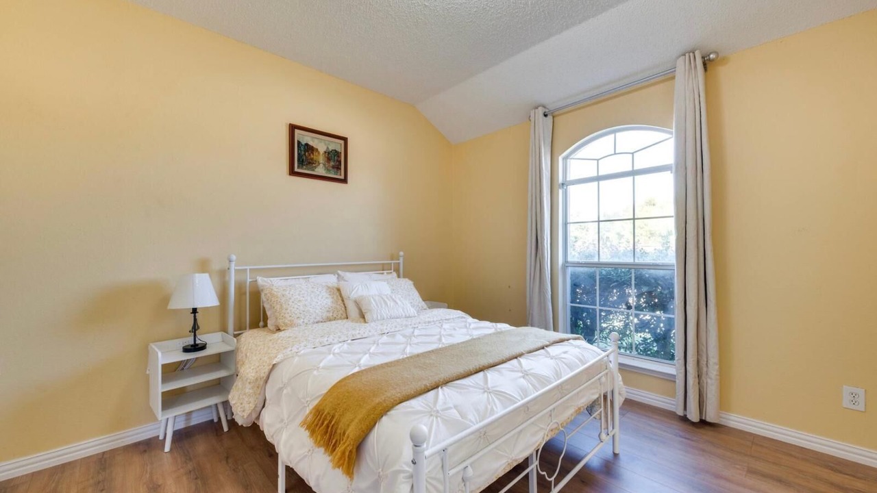 Photo of Bedroom in Murphy