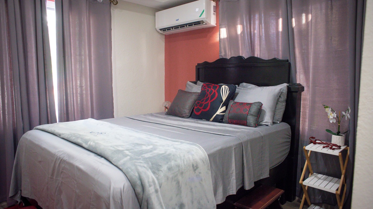 Photo of Bedroom in Albion