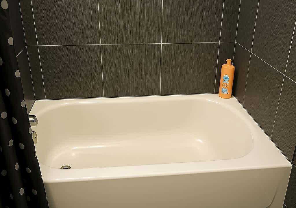 Photo of Bathroom in Ravenswood