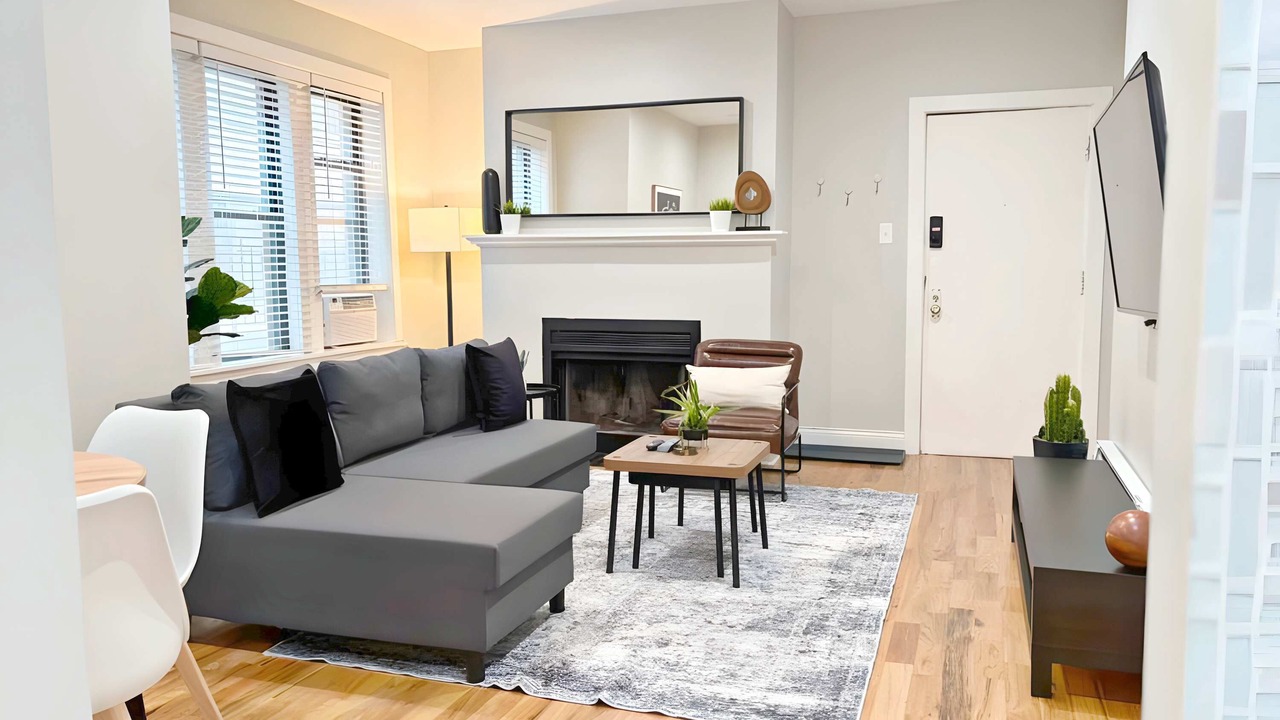 Photo of Livingroom in Boystown