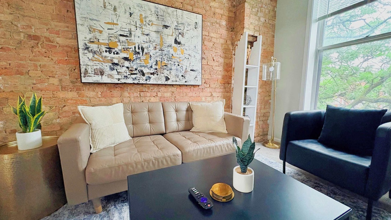 Photo of Livingroom in Sheffield and DePaul