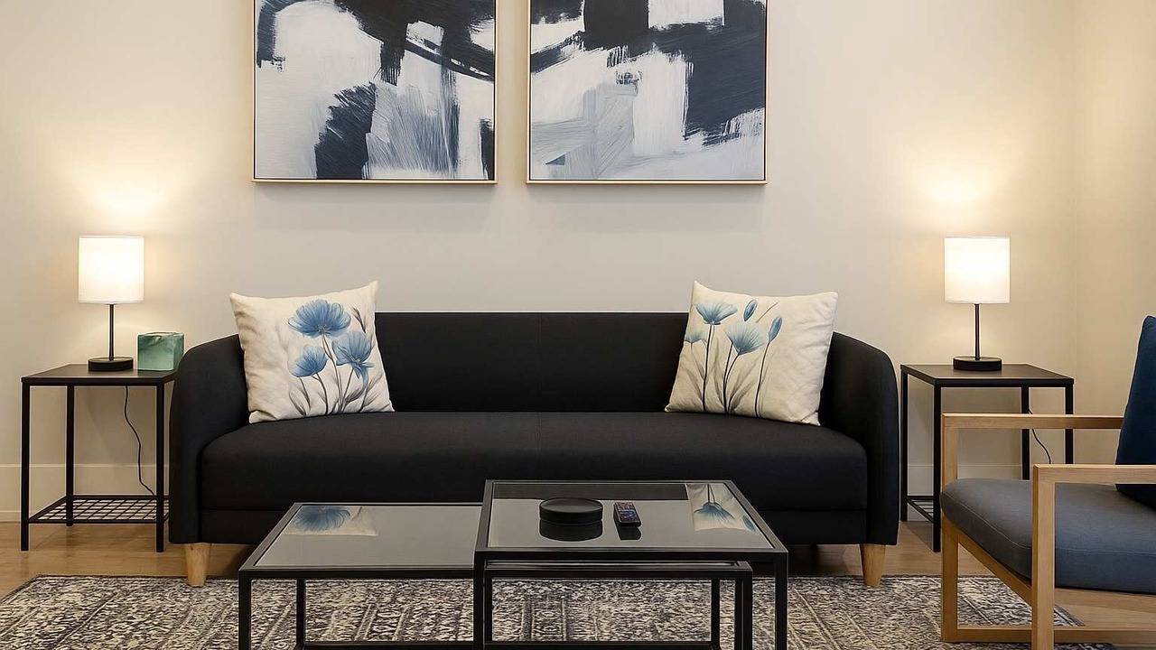 Photo of Livingroom in River North