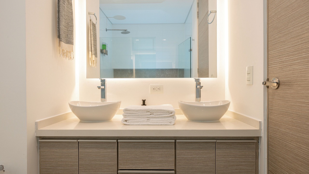 Photo of Bathroom in La Florida