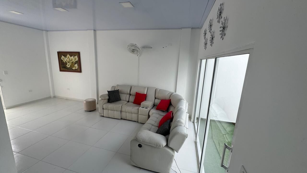 Photo of Livingroom in Papare