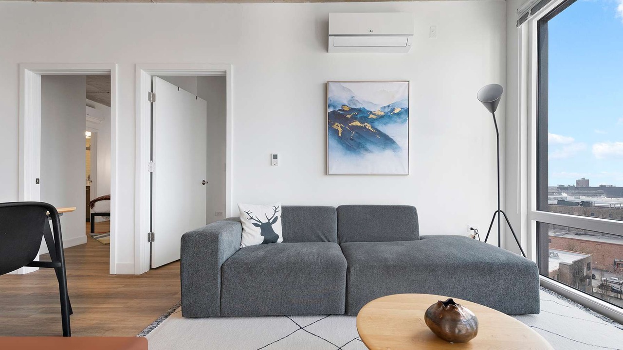 Photo of Livingroom in River North