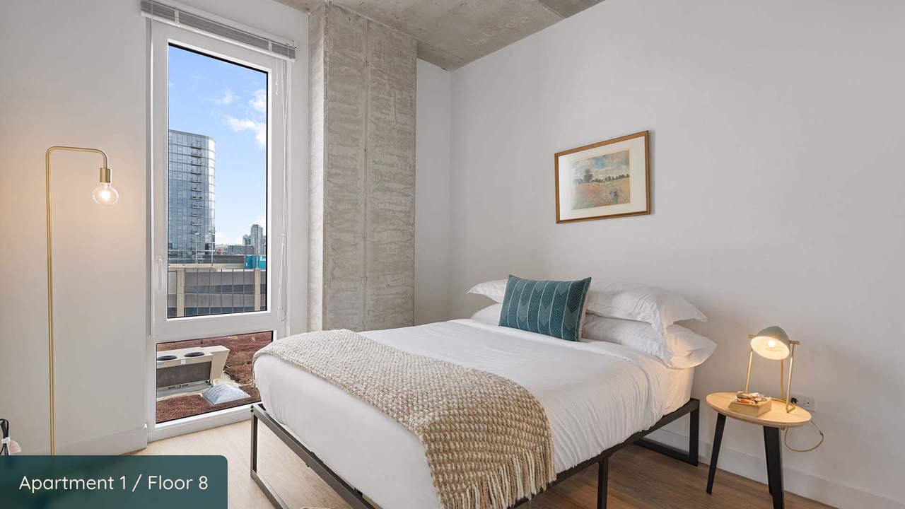 Photo of Bedroom in River North