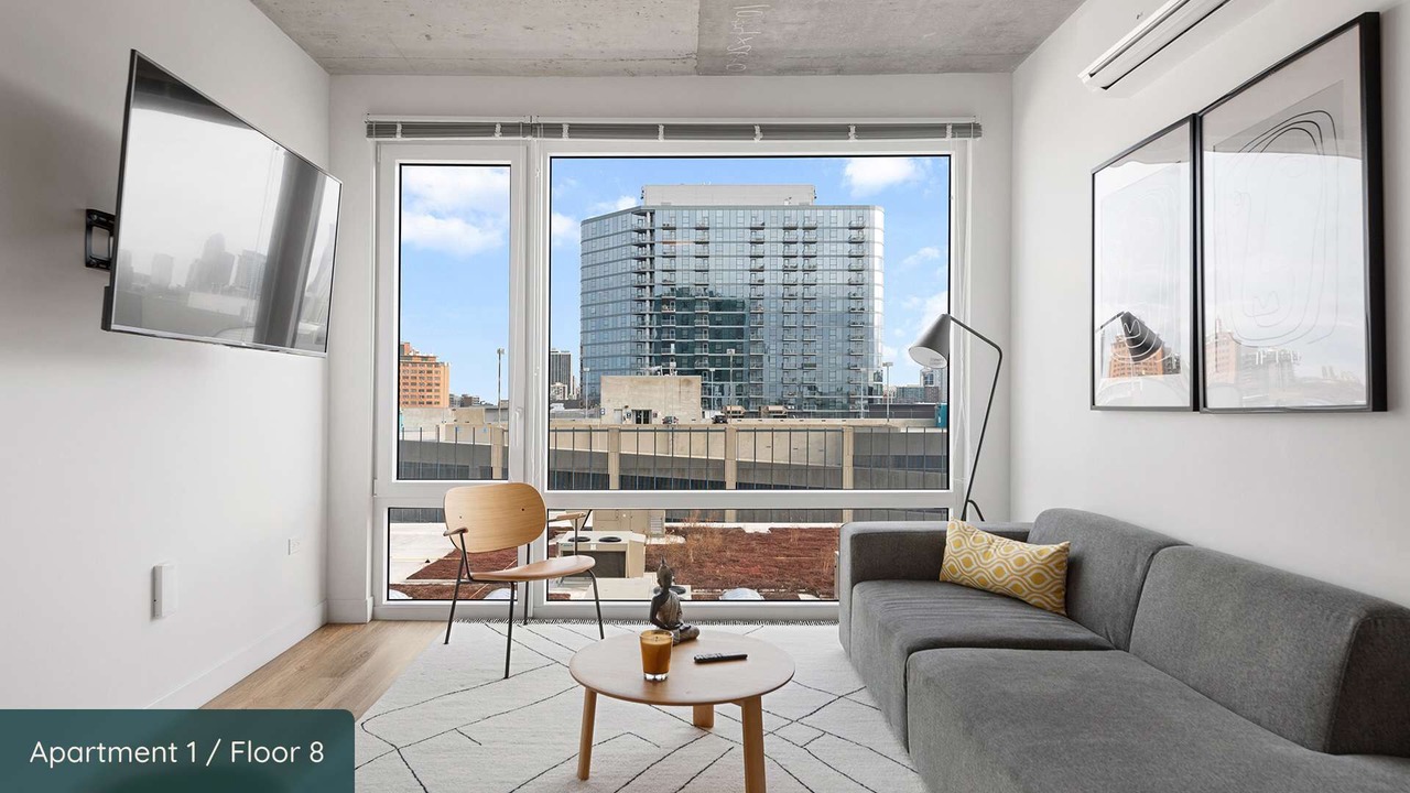 Photo of Livingroom in River North