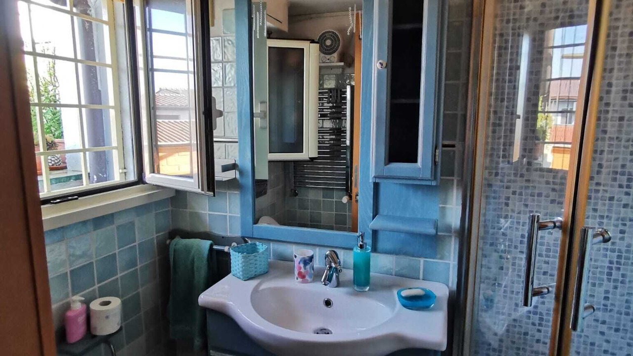 Photo of Bathroom in Quartiere XI Portuense