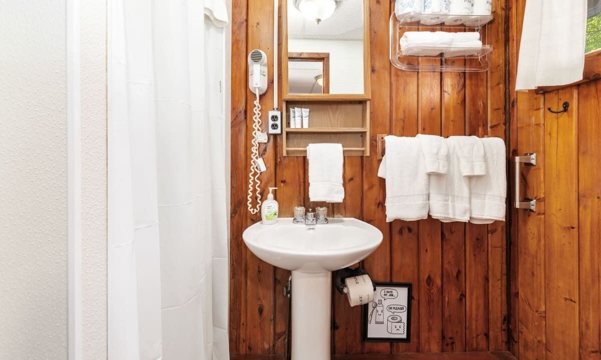 Photo of Bathroom in Chippewa Lake