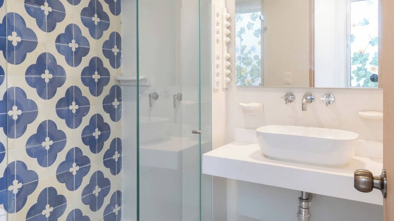 Photo of Bathroom in Manga