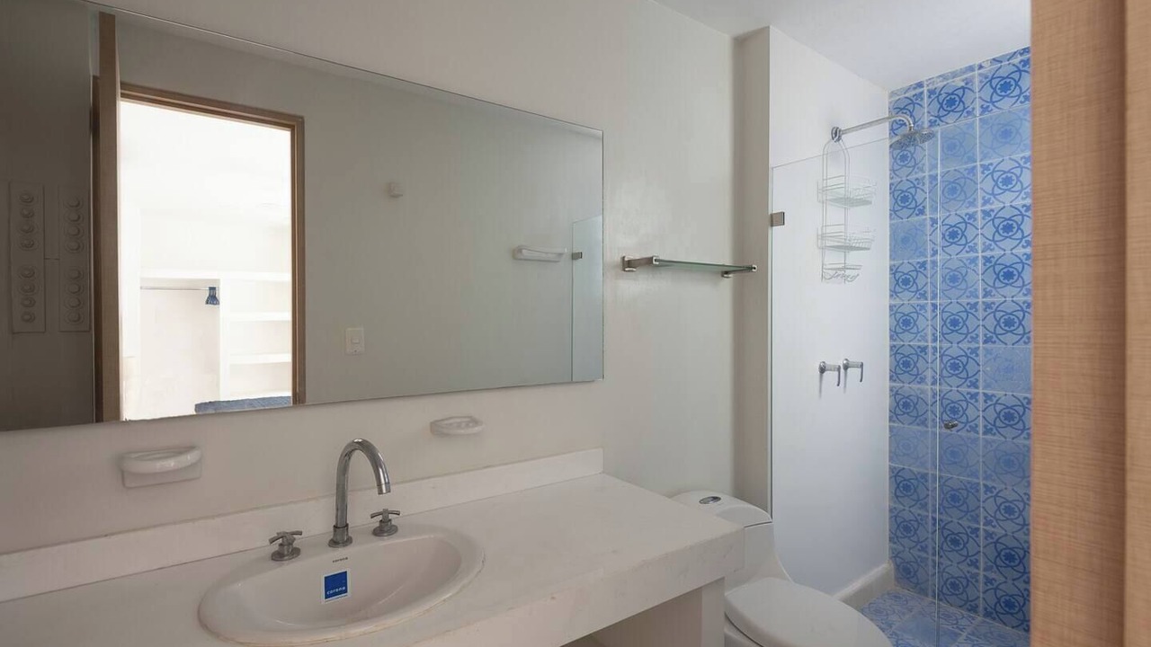 Photo of Bathroom in Manga