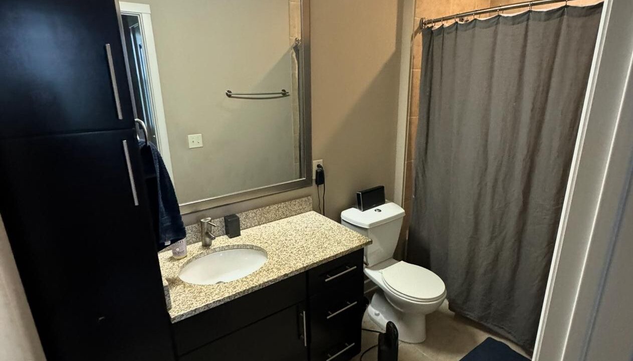 Photo of Bathroom in Dallas-Fort Worth Metroplex DFW
