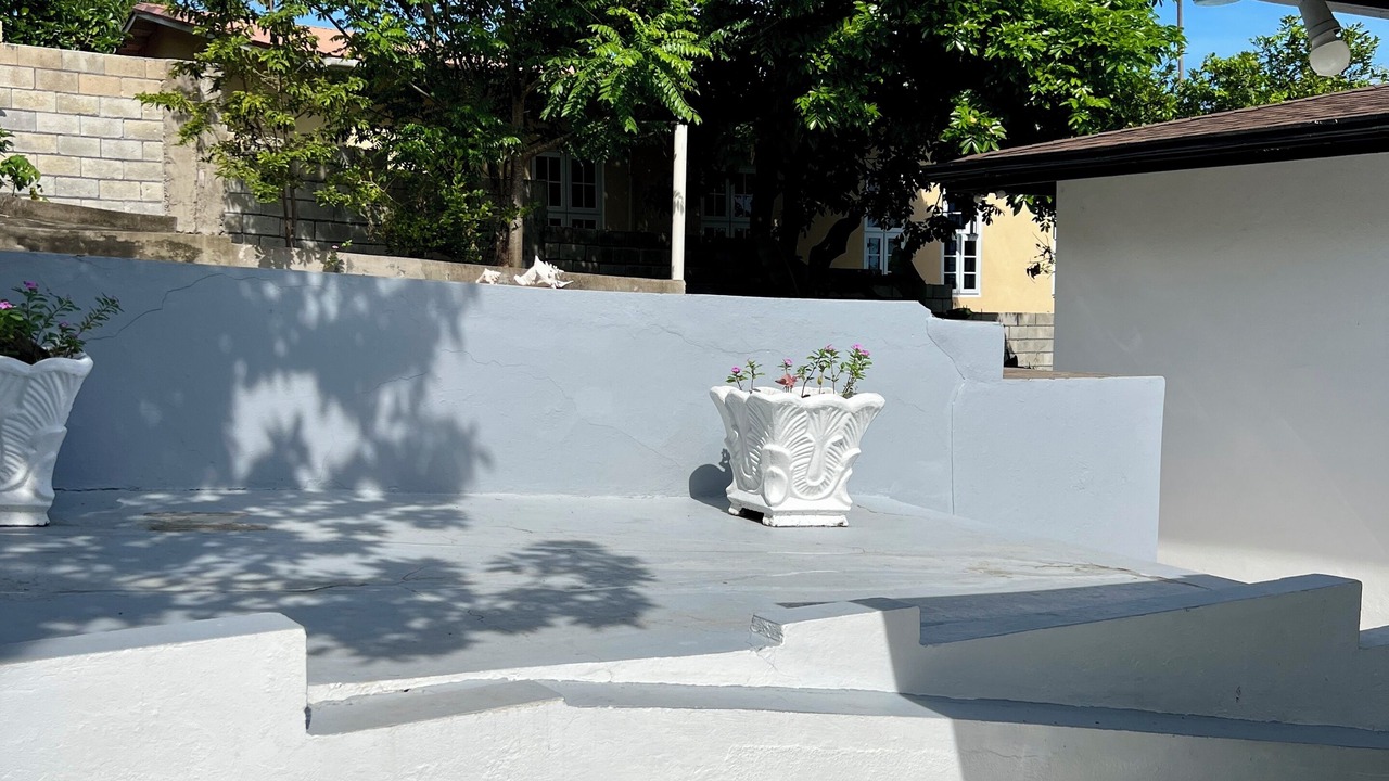 Photo of Outdoor in Salt Gut
