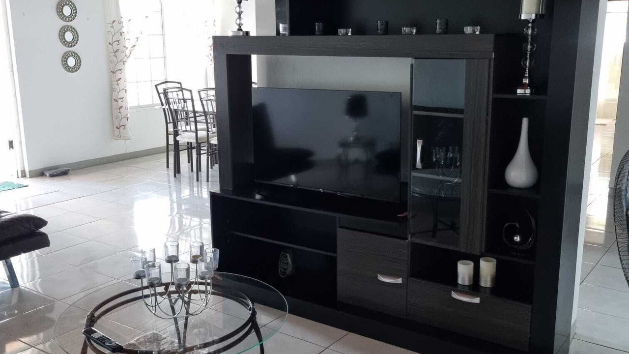 Photo of Livingroom in Salt Gut