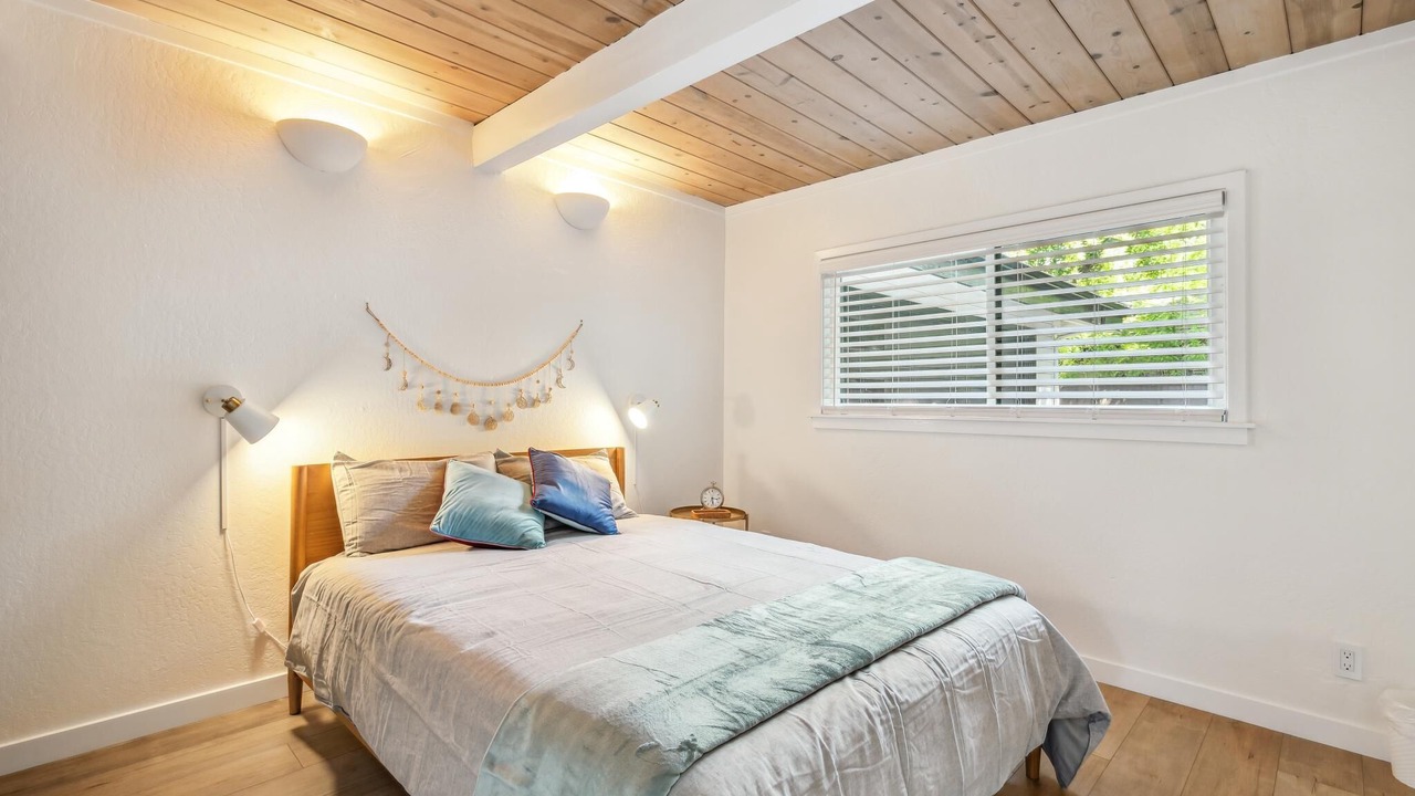 Photo of Bedroom in Menlo Park