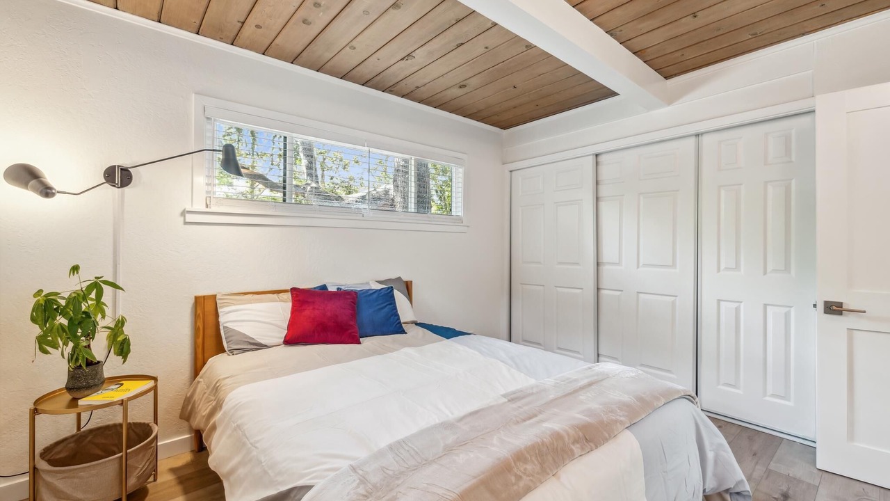 Photo of Bedroom in Menlo Park