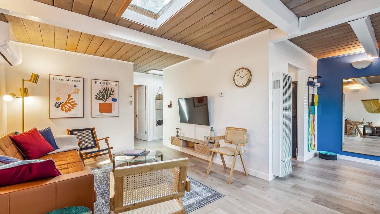 Photo of Livingroom in Menlo Park