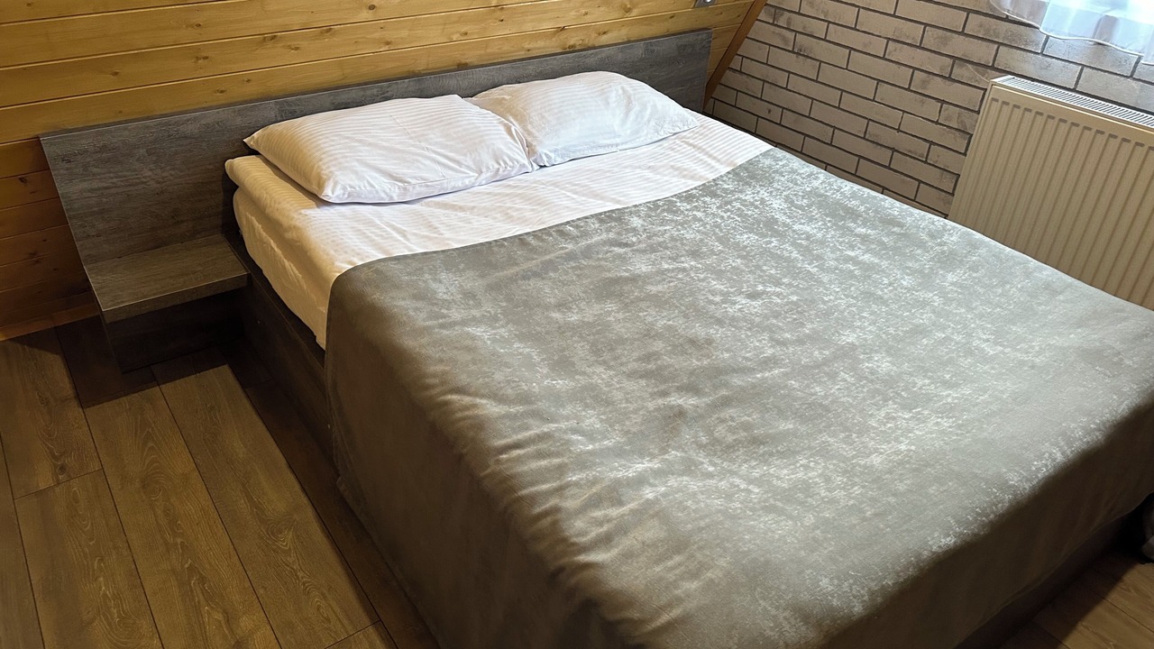 Photo of Bedroom in Likani