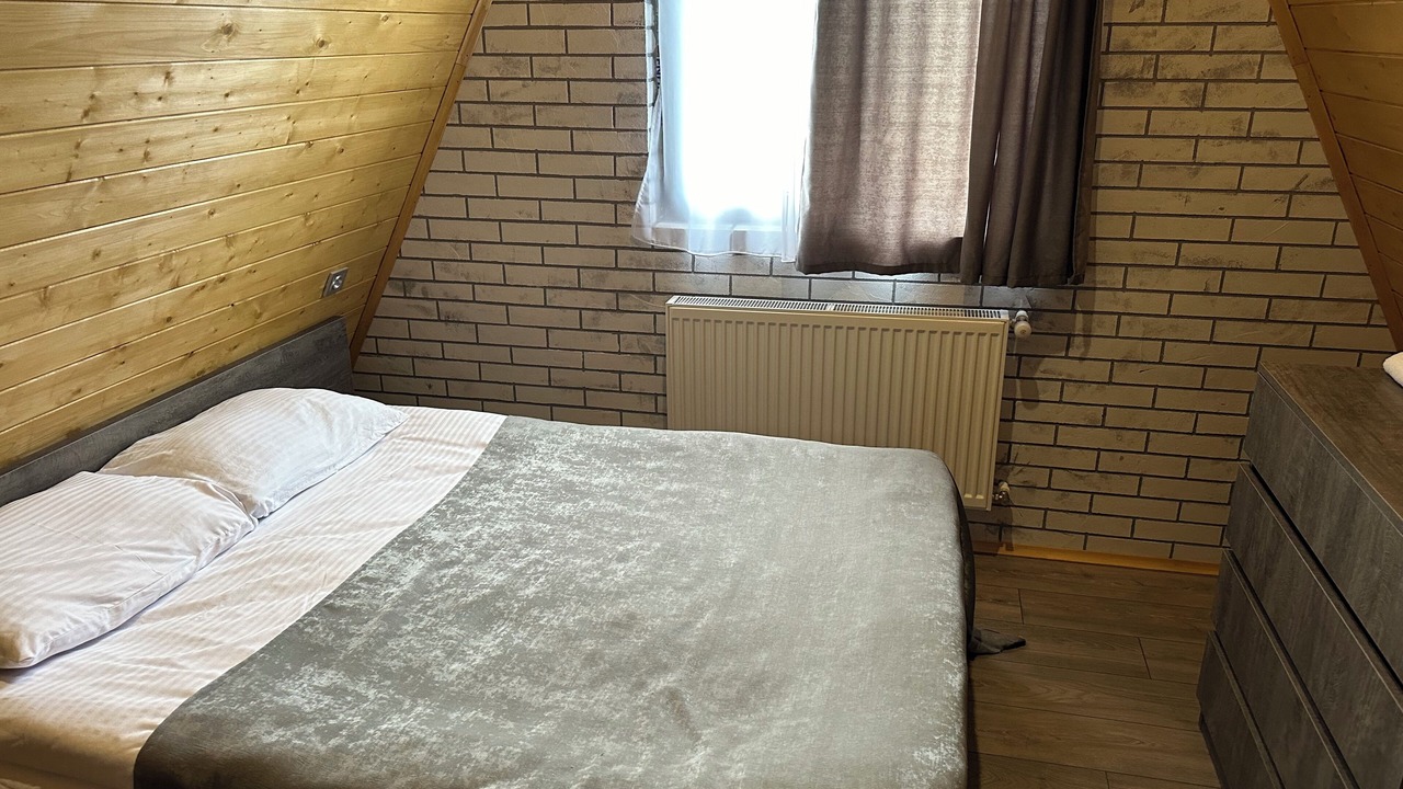 Photo of Bedroom in Likani