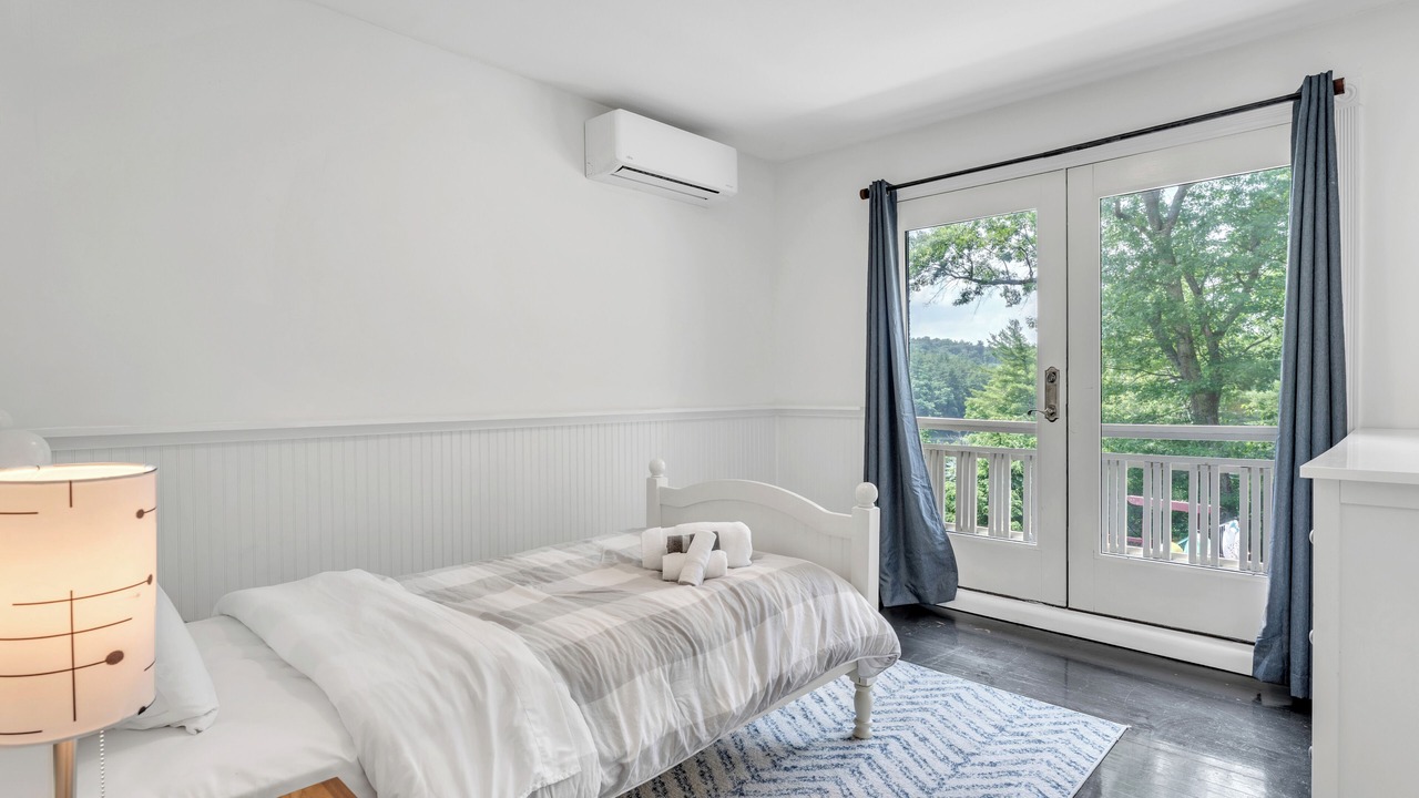 Photo of Bedroom in Pine Meadow
