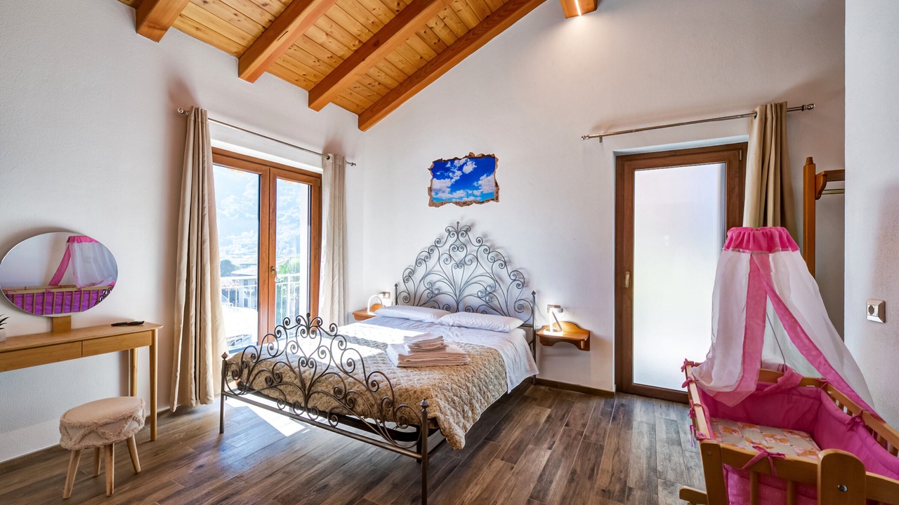 Photo of Bedroom in Donnas