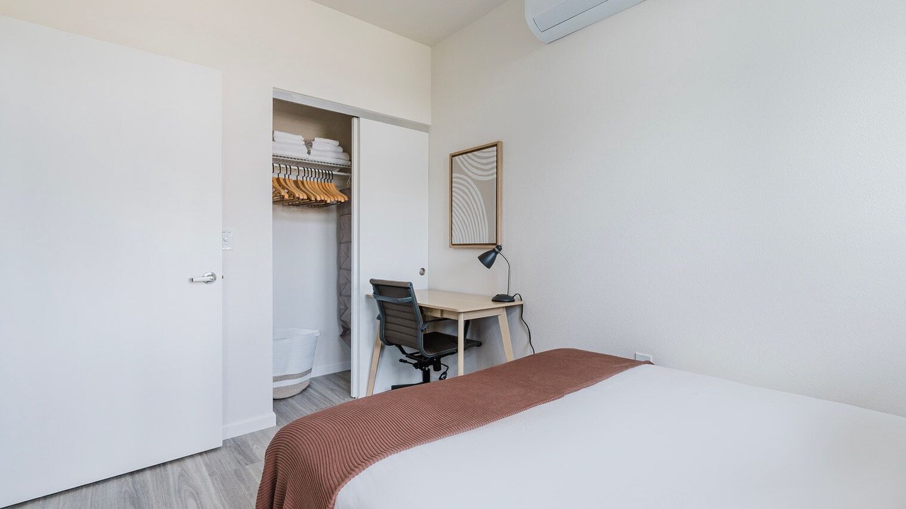 Photo of Bedroom in South Berkeley