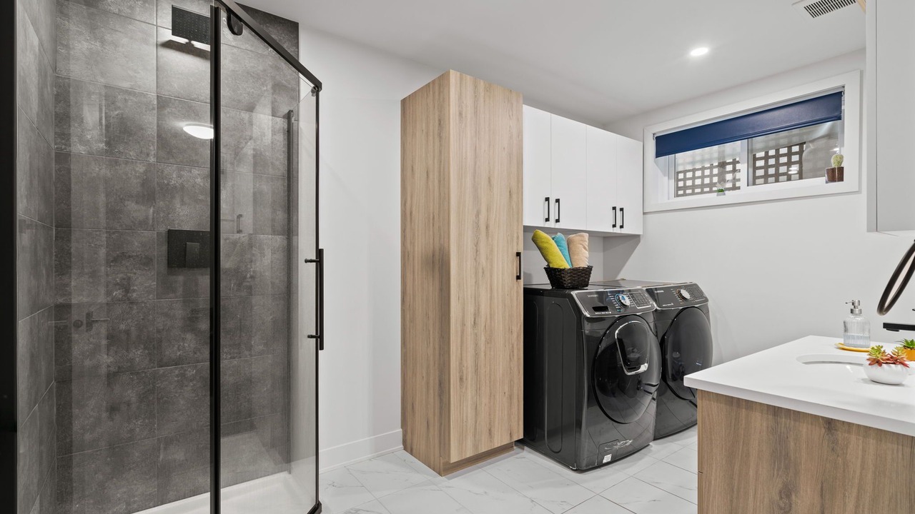 Photo of Bathroom in Longueuil