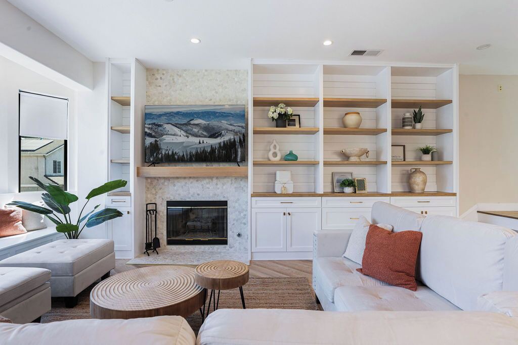 Photo of Livingroom in Sunland-Tujunga