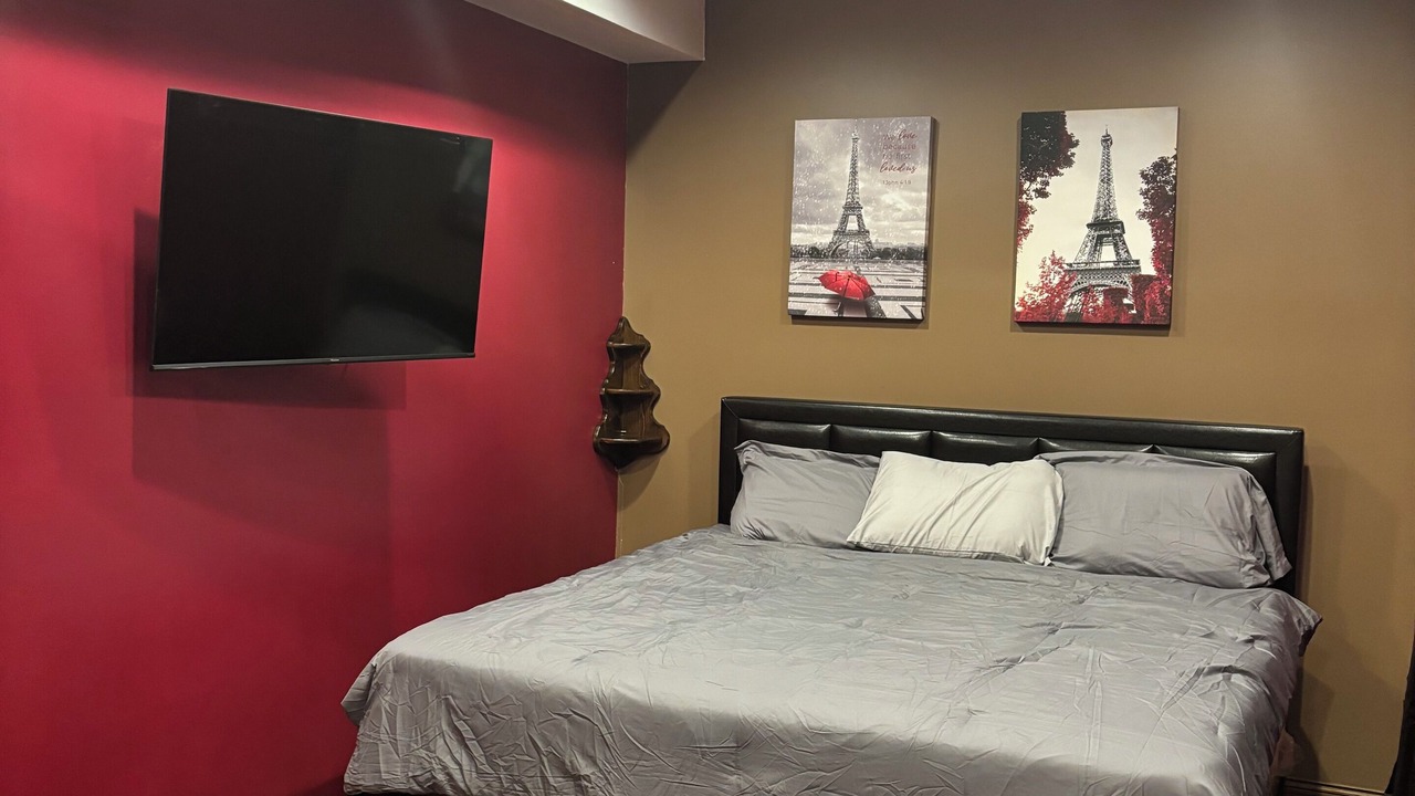 Photo of Bedroom in Wicker Park